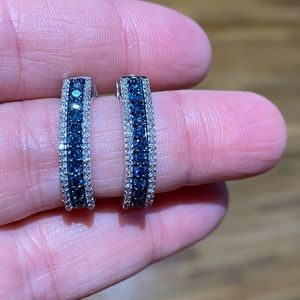Blue and white diamond earrings in white gold